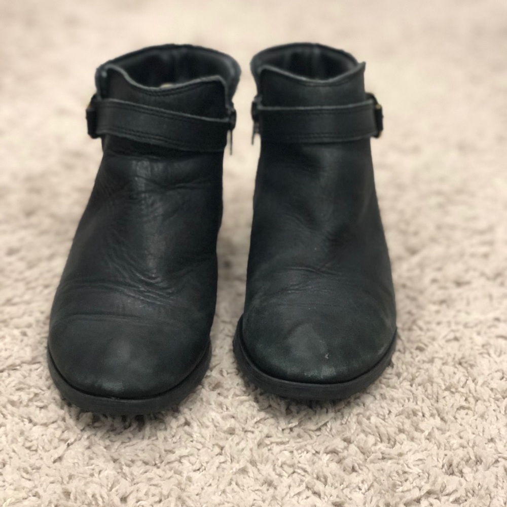 Office Girl Women’s Black Boot Size 6